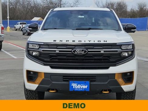New 2026 Ford Expedition Tremor image 3