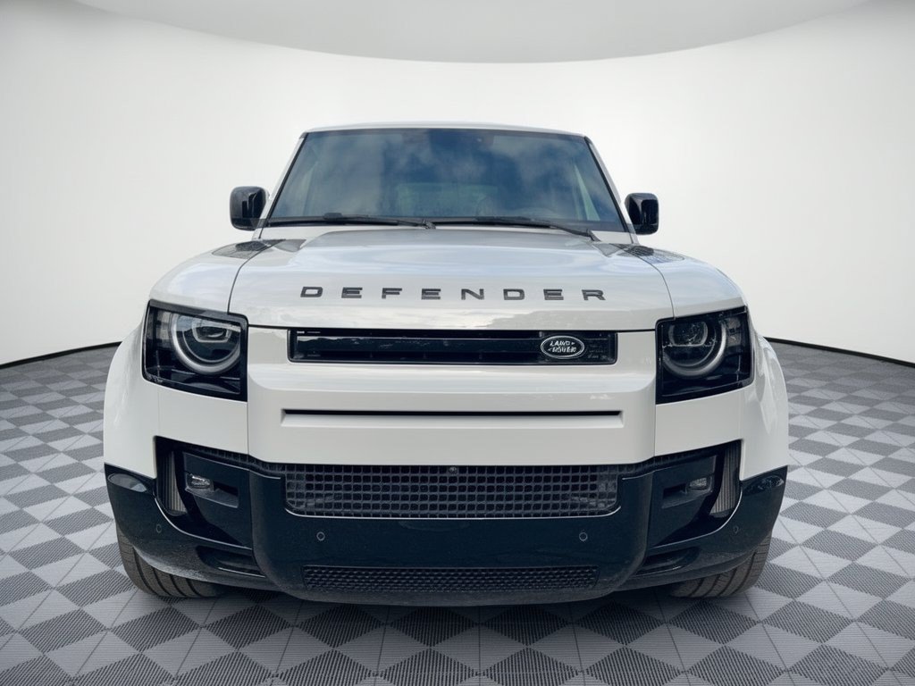 Used 2026 Land Rover Defender 110 X-Dynamic SE AWD/4WD image 6