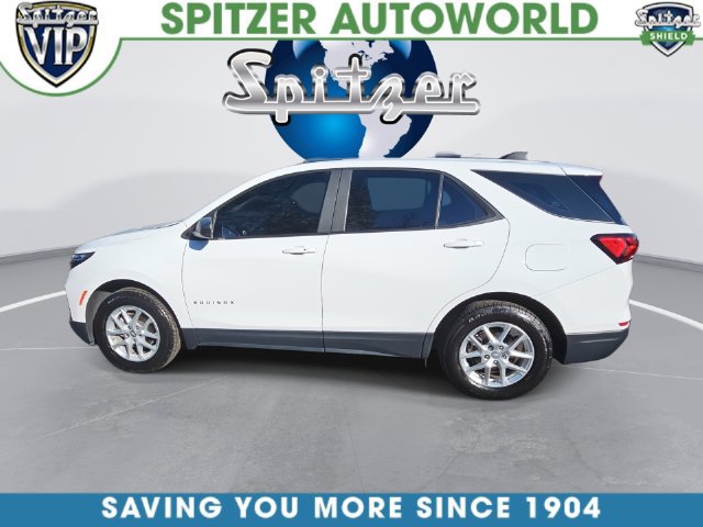 Used 2022 Chevrolet Equinox LS w/ LPO, Floor Liner Package AWD/4WD image 1