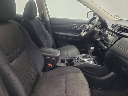 Used 2018 Nissan Rogue S AWD/4WD image 21