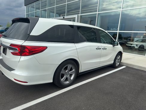 Used 2019 Honda Odyssey EX image 6