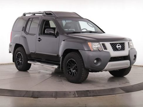 Used 2010 Nissan Xterra SE w/ Protection Pkg A AWD/4WD image 2