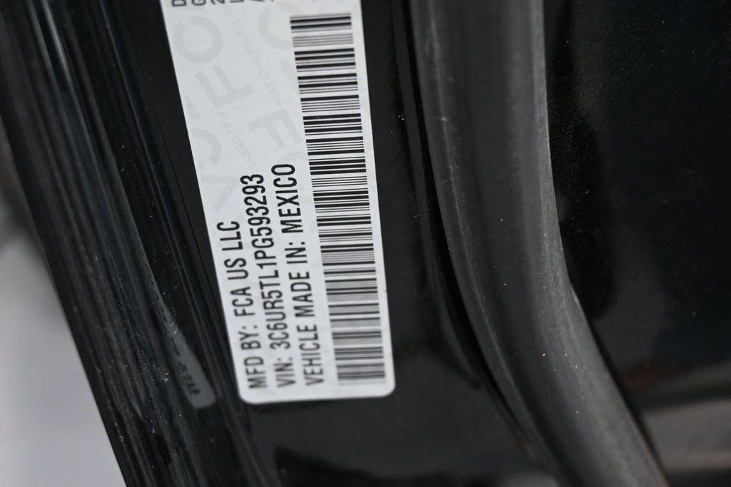 Used 2023 RAM 2500 Limited AWD/4WD image 17