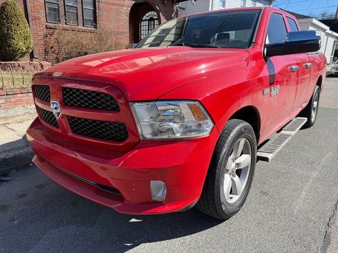 Used 2014 RAM 1500 Express image 2