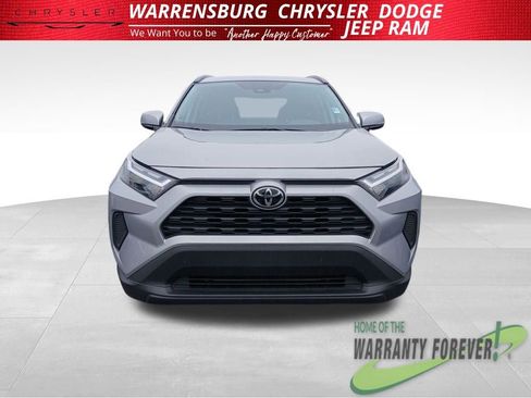 Used 2025 Toyota RAV4 XLE image 10