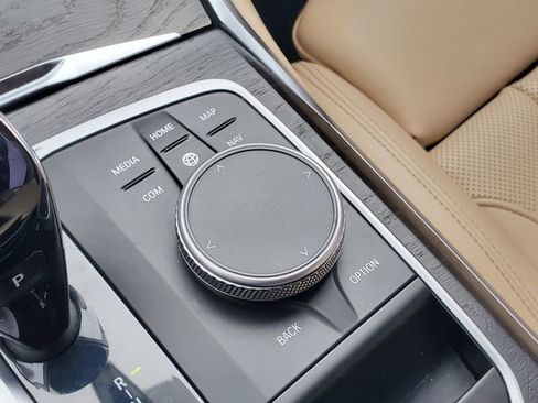 Used 2022 BMW 430i Convertible image 23