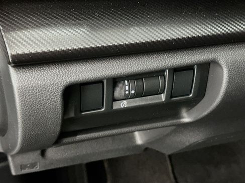 Used 2024 Subaru Crosstrek 2.0i image 17