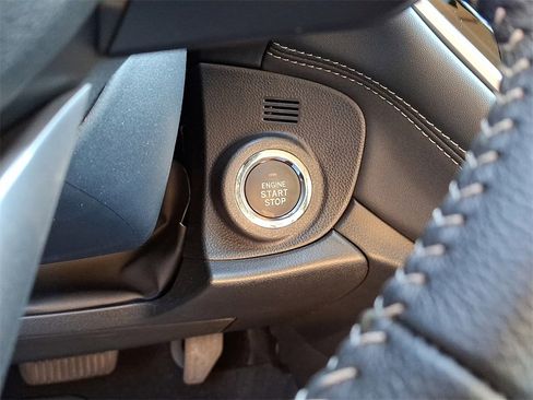 Used 2025 Subaru Outback Premium w/ Popular Package #1A image 27