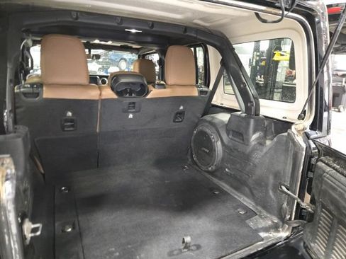 Used 2020 Jeep Wrangler Unlimited Rubicon AWD/4WD image 12