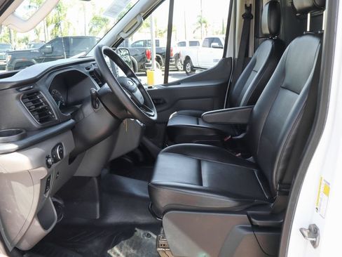 Used 2022 Ford E-Transit Medium Roof RWD image 24
