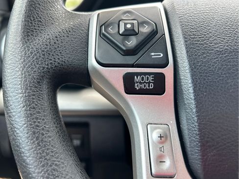 Used 2017 Toyota Tundra SR5 w/ SR5 Upgrade Package AWD/4WD image 14