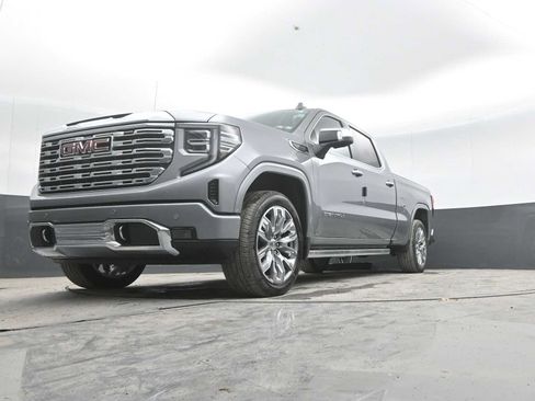 New 2026 GMC Sierra 1500 Denali w/ Denali Reserve Package AWD/4WD image 41