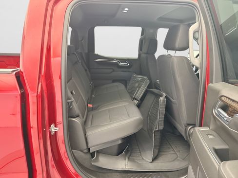 Used 2023 GMC Sierra 1500 Elevation w/ LPO, Elevation Black Package AWD/4WD image 18