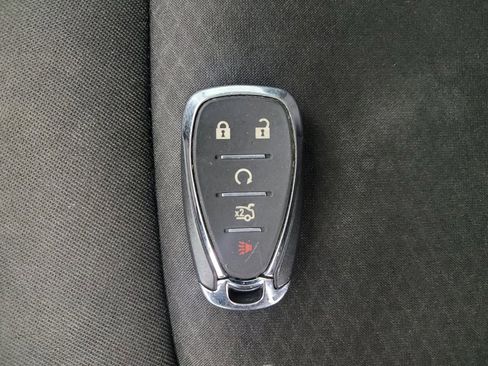 Used 2023 Chevrolet Malibu LT FWD image 32