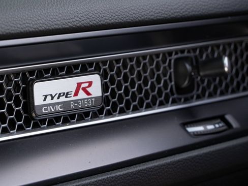 Used 2025 Honda Civic Type R image 26