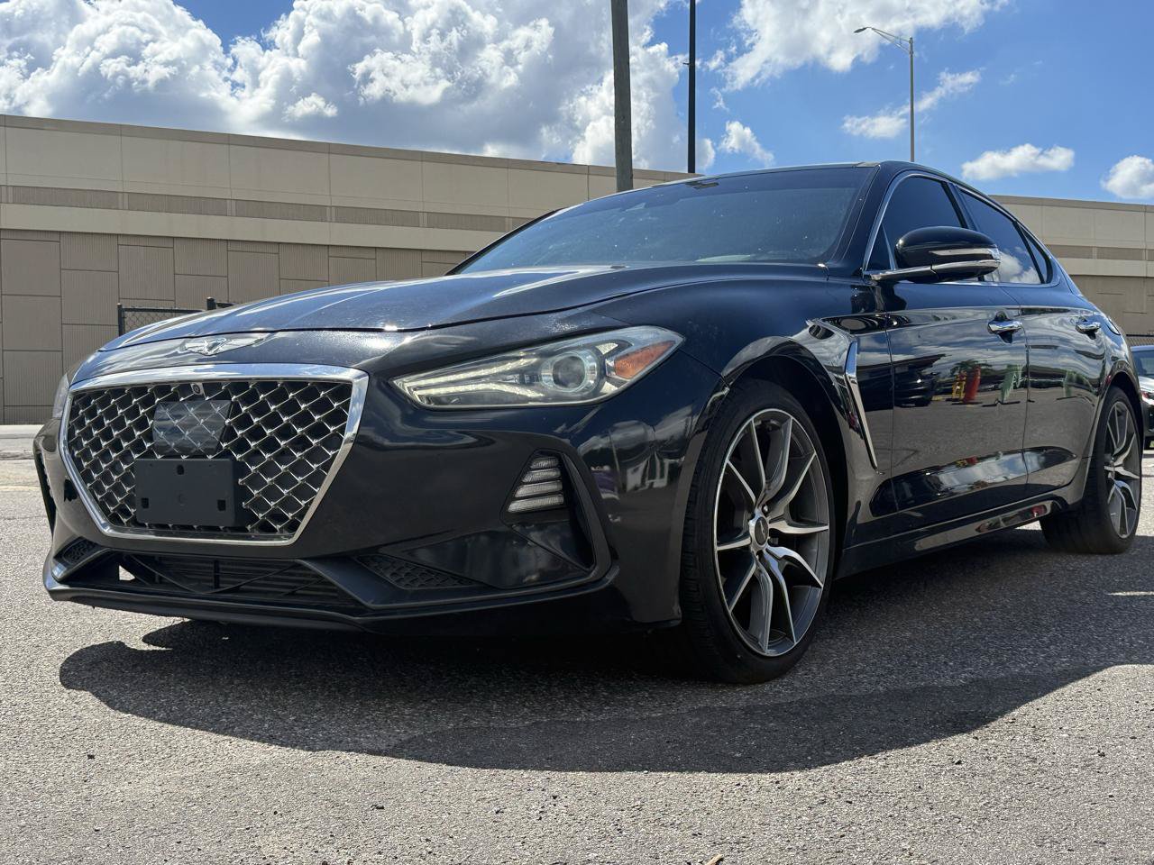Used 2019 Genesis G70 2.0T Advanced w/ Dynamic Package RWD image 11