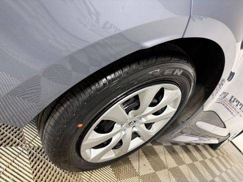Used 2024 Toyota Corolla LE image 30