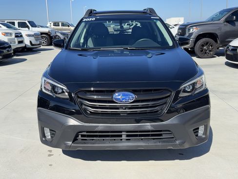Used 2020 Subaru Outback Onyx Edition XT w/ Tech Package 2 image 3