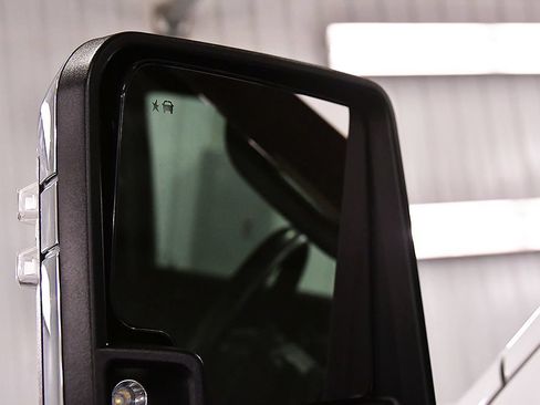 Used 2023 GMC Sierra 1500 AT4 w/ Technology Package AWD/4WD image 17