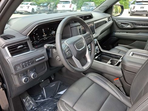 Used 2024 GMC Yukon Denali AWD/4WD image 16