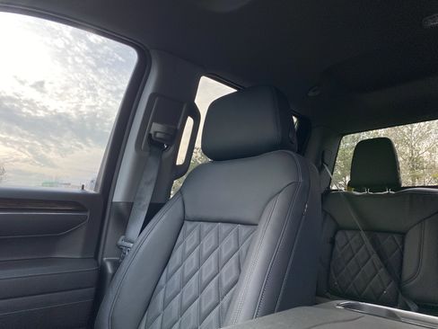 Used 2023 GMC Sierra 1500 Elevation image 19