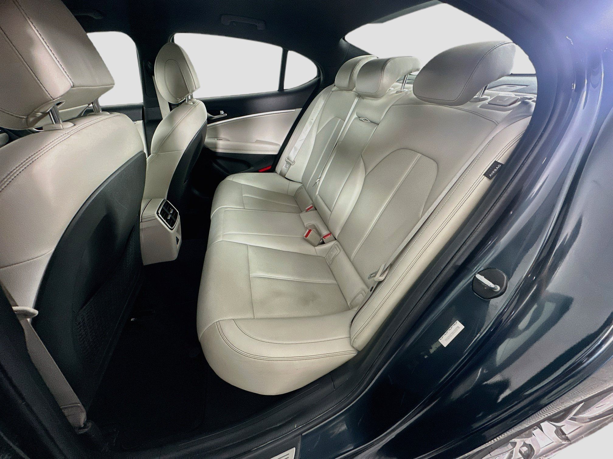 Used 2025 Genesis G70 2.5T AWD/4WD image 29