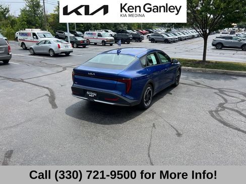 Certified 2025 Kia K4 GT-Line Turbo FWD image 11