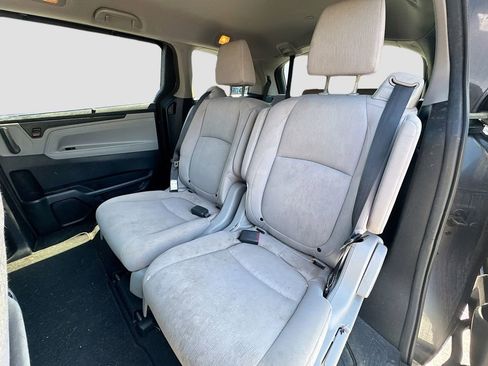 Used 2019 Honda Odyssey EX image 24