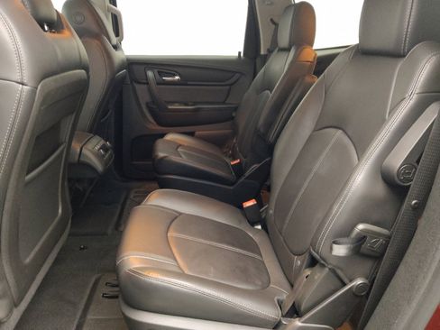 Used 2017 Chevrolet Traverse LT image 18