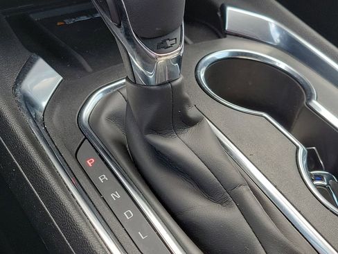 Certified 2023 Chevrolet Traverse LT image 34