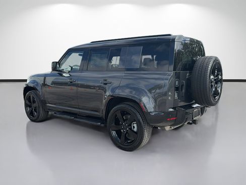 New 2026 Land Rover Defender 110 X-Dynamic SE AWD/4WD image 3