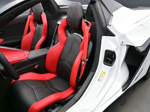 Used 2025 Chevrolet Corvette Z06 w/ Stealth Interior Trim Package image 11