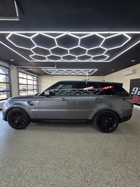 Used 2019 Land Rover Range Rover Sport HSE AWD/4WD image 1