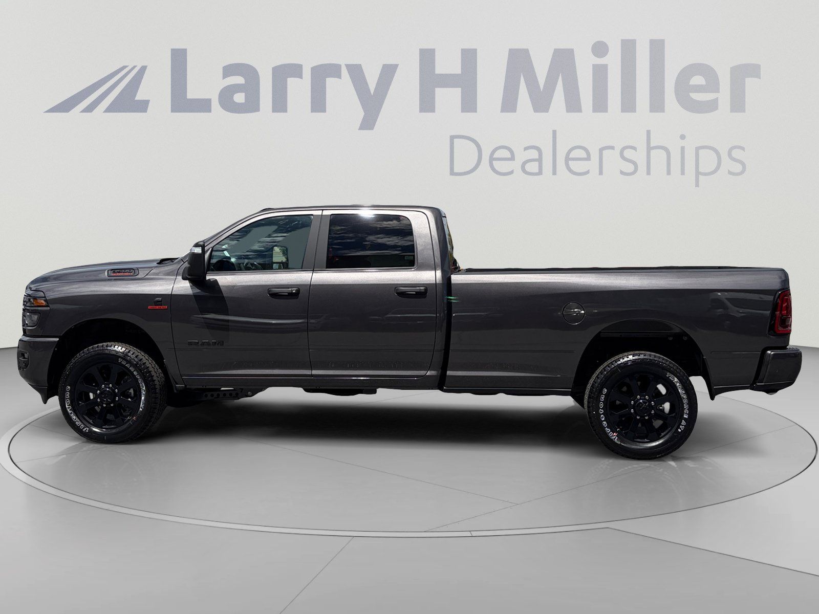 New 2026 RAM 3500 Big Horn AWD/4WD image 2