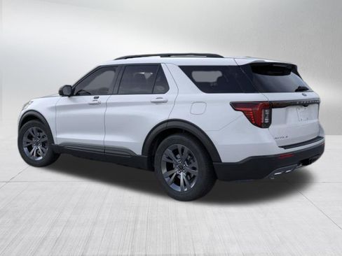 New 2026 Ford Explorer Active image 6