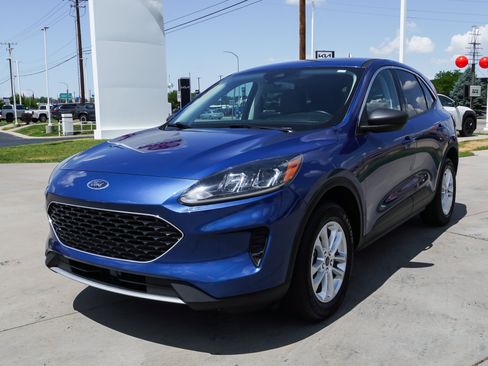 Used 2022 Ford Escape SE w/ Convenience Package AWD/4WD image 4
