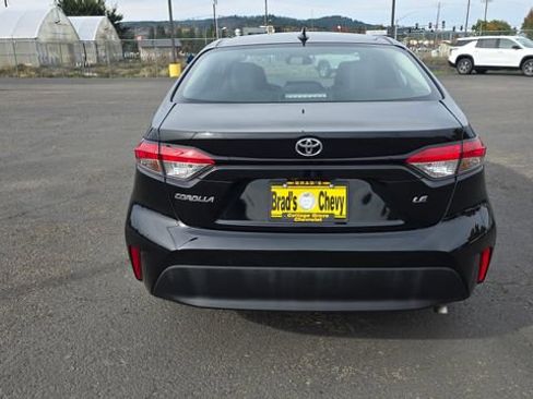 Used 2024 Toyota Corolla LE image 5