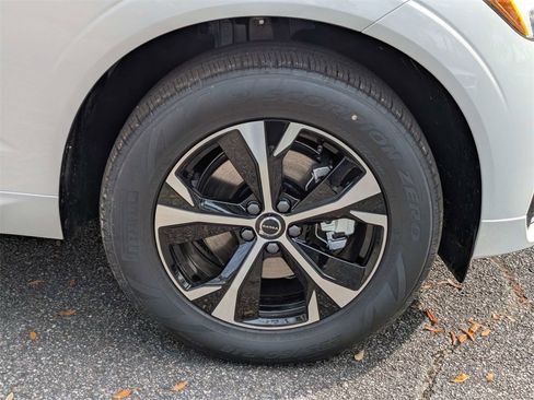 New 2026 Volvo XC60 B5 Core image 12