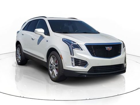 Used 2022 Cadillac XT5 Sportv w/ Technology Package AWD/4WD image 2