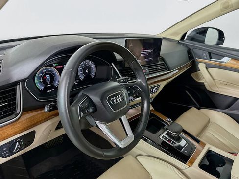 Used 2024 Audi Q5 e Premium Plus AWD/4WD image 10