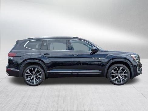Certified 2025 Volkswagen Atlas SEL Premium R-Line AWD/4WD image 8