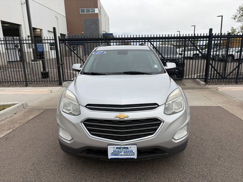 Used 2017 Chevrolet Equinox LT w/ Convenience Package image 2