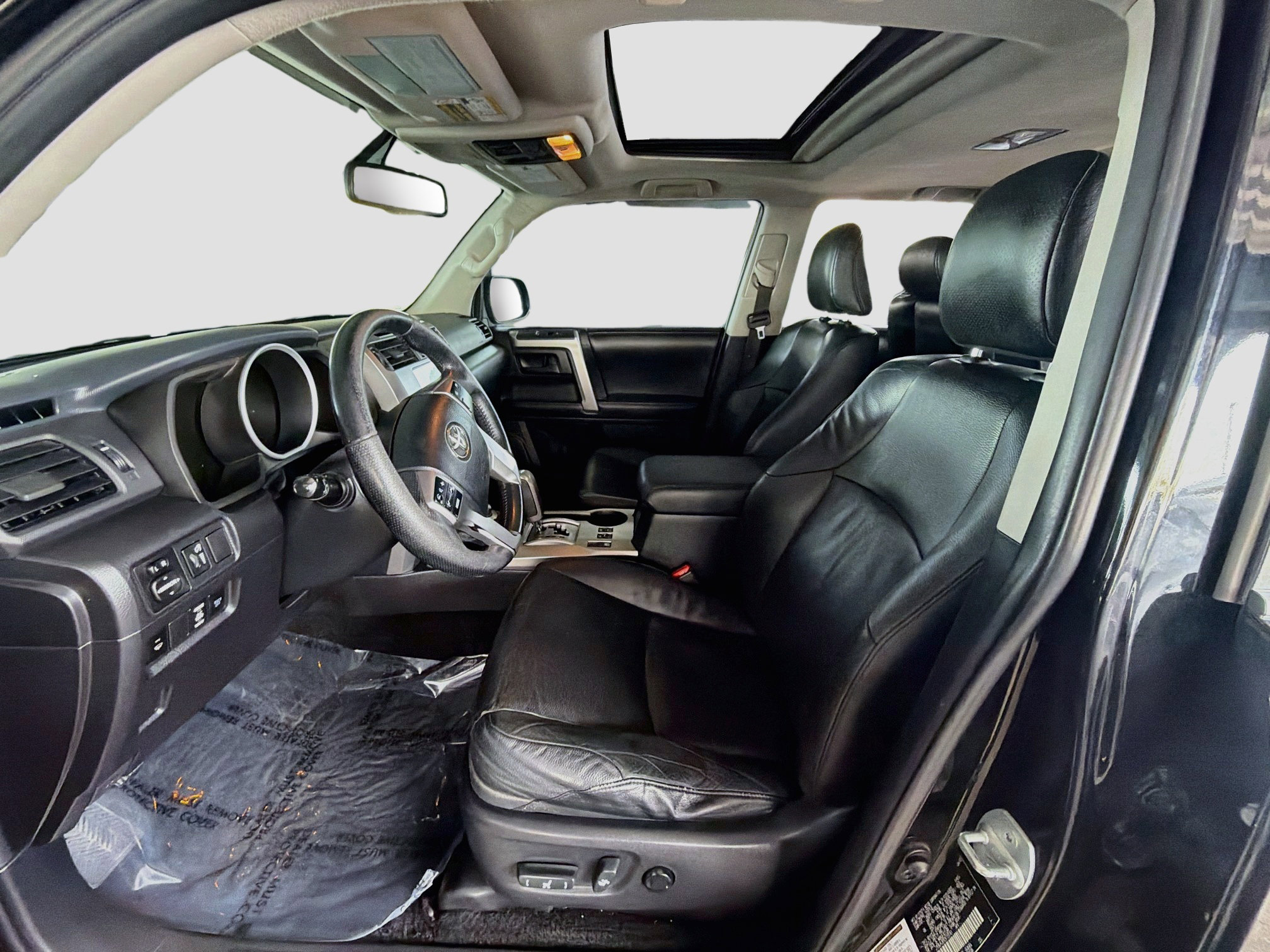 Used 2012 Toyota 4Runner Limited AWD/4WD image 13