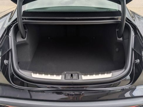 New 2026 Porsche Taycan image 21