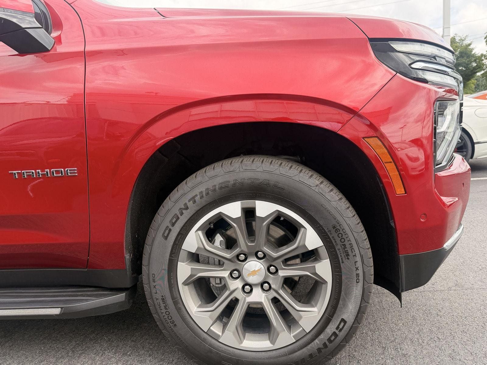 Used 2025 Chevrolet Tahoe LS AWD/4WD image 29
