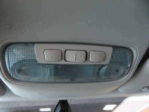 Used 2016 Ford Transit Connect XL image 39