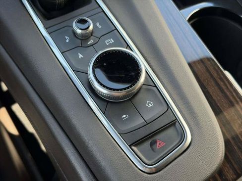 Used 2023 Cadillac Escalade ESV Sport w/ LPO, Illumination Package AWD/4WD image 36