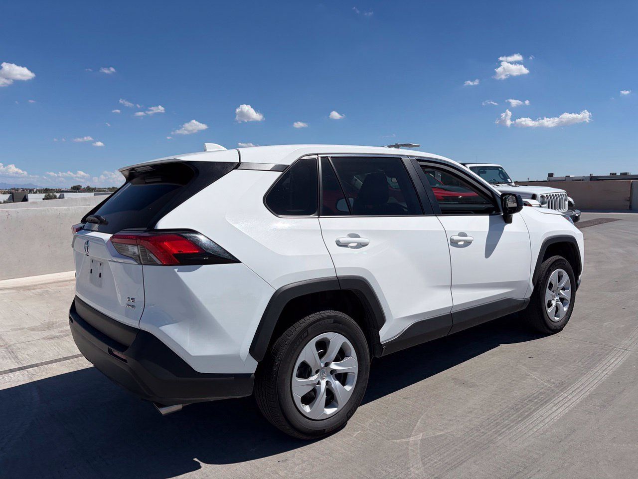 Used 2025 Toyota RAV4 LE AWD/4WD image 3