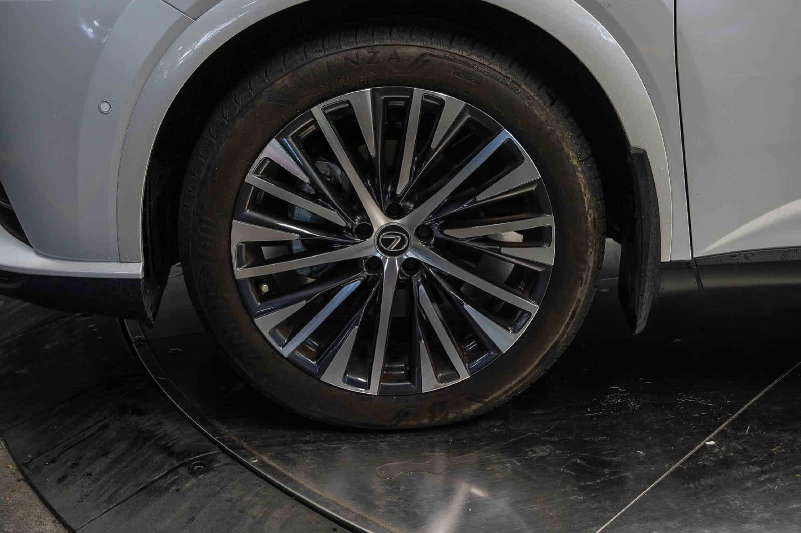 Used 2024 Lexus RX 350 Premium Plus w/ Convenience Package FWD image 9