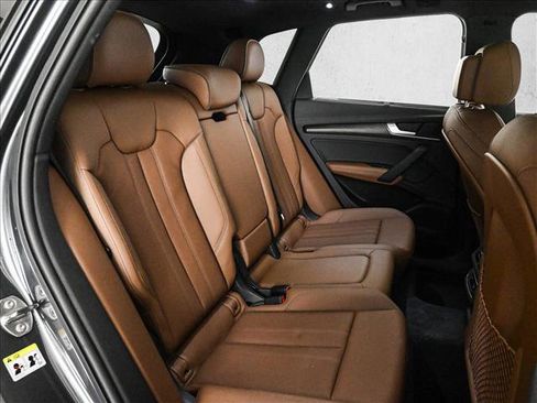 Certified 2024 Audi Q5 2.0T Premium Plus AWD/4WD image 21